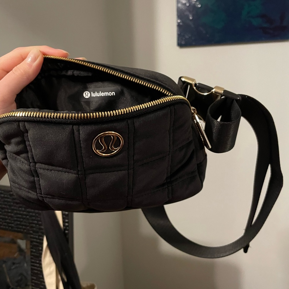 Lululemon belt bag
